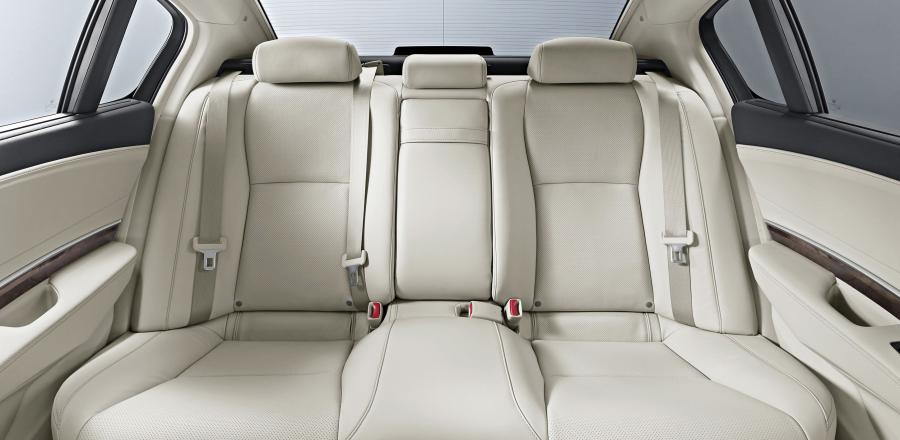  Honda Legend Hybrid 2014 года  (фото 7 из 8)
